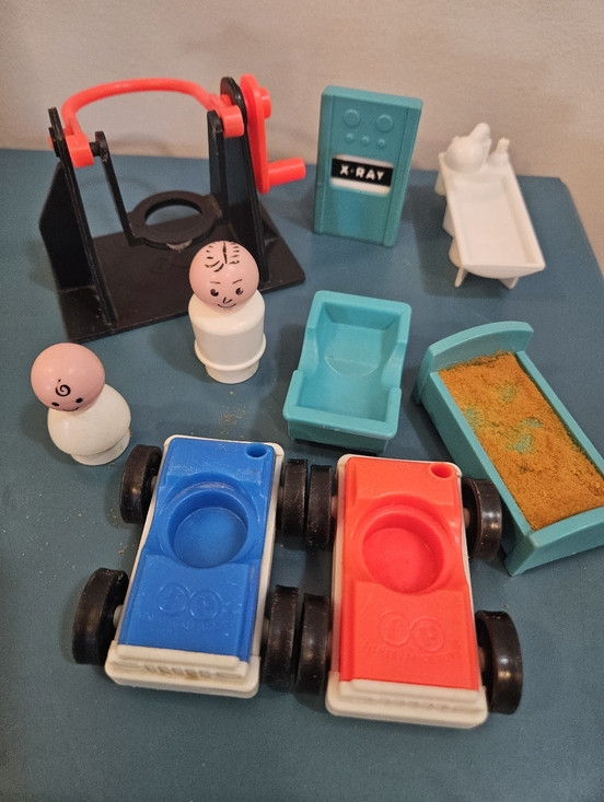 Little People Other - Little People Fishwr Oeice Vintage Toy Lot